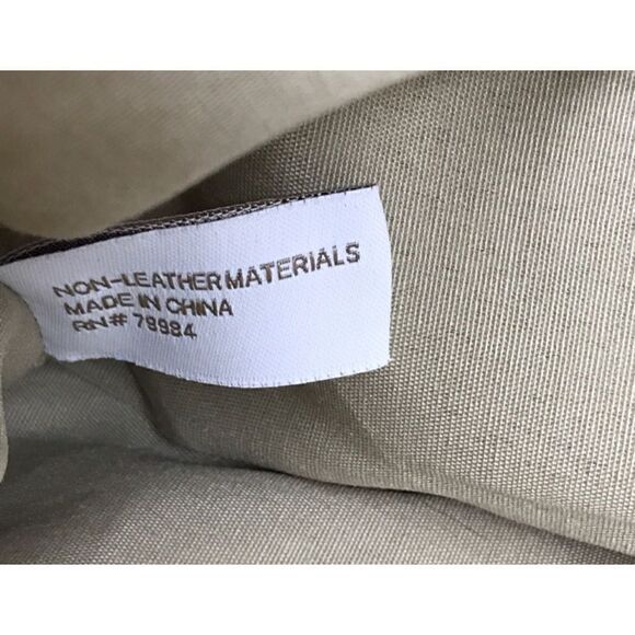 Chico’s Beige Textured Crossbody Shoulder Bag - Picture 5 of 13